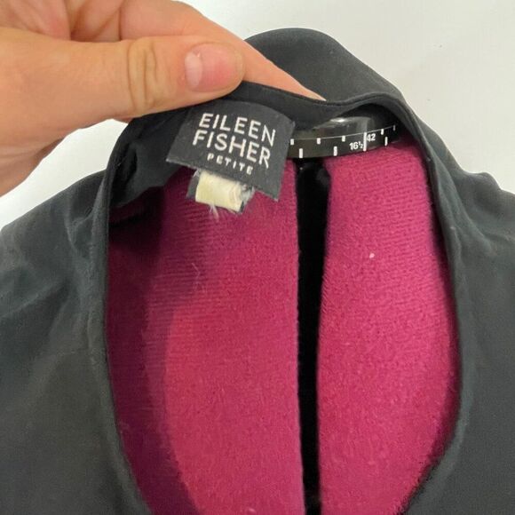 Eilien Fisher Long-Sleeve Marocain Button Up Blouse sz 10P - Picture 4 of 9